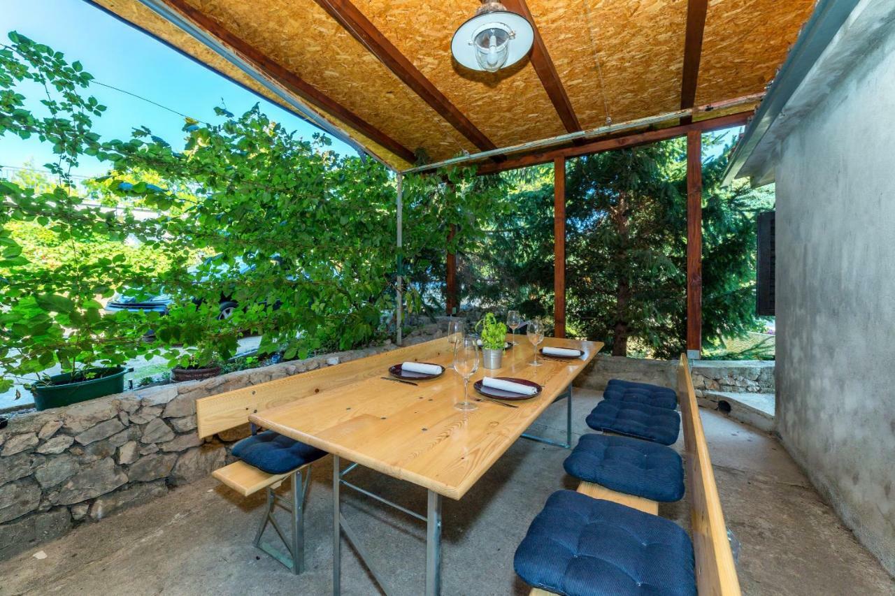 Ferienwohnung Jere Tribalj Exterior foto